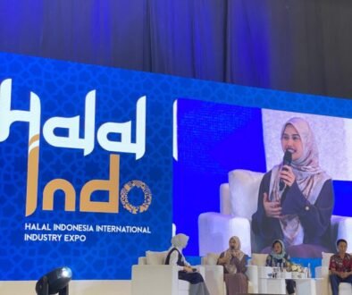 Menginspirasi di Halal Indonesia International Industry Expo, Dian Widayanti Jadi Narasumber Talk Show
