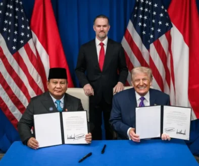 Presiden RI Prabowo Subianto dan Presiden AS Donald Trump menandatangani kesepakatan perjanjian dagang bagi kedua negara - Kontroversi Klausul Halal