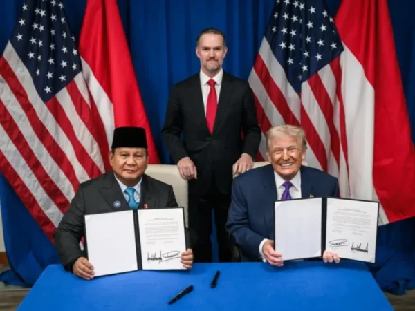 Presiden RI Prabowo Subianto dan Presiden AS Donald Trump menandatangani kesepakatan perjanjian dagang bagi kedua negara - Kontroversi Klausul Halal