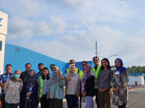 Tim Manajemen Halal Karawang saat Closing Audit SJPH