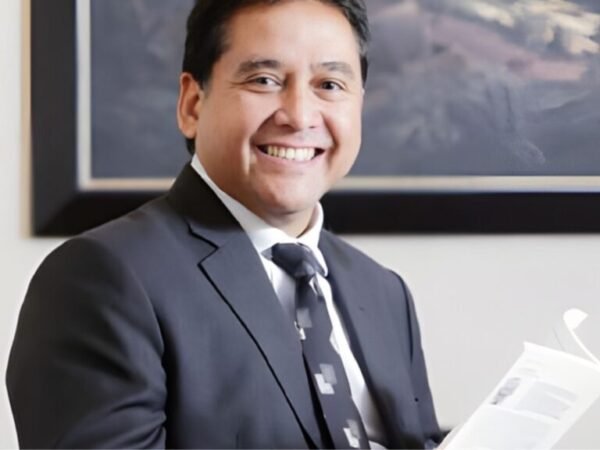 Bapak Hariyadi Budi Santoso Sukamdani, Ketua Umum PHRI dan Gabungan Industri Pariwisata Indonesia