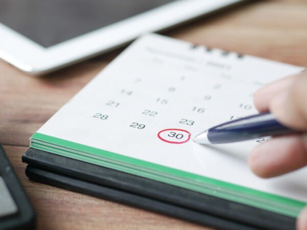 deadline concept with red mark on calendar date